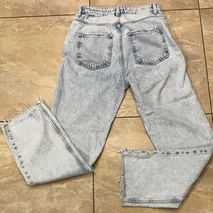 Zara Light Wash Denim Jeans